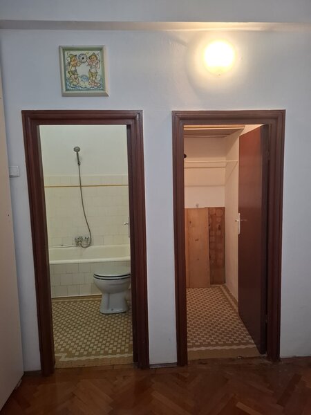 Universitate - Intercontinental